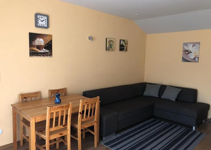 Guesthouse 招待所 3*