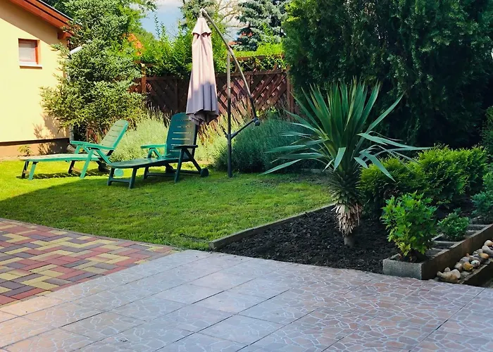 招待所 Guesthouse