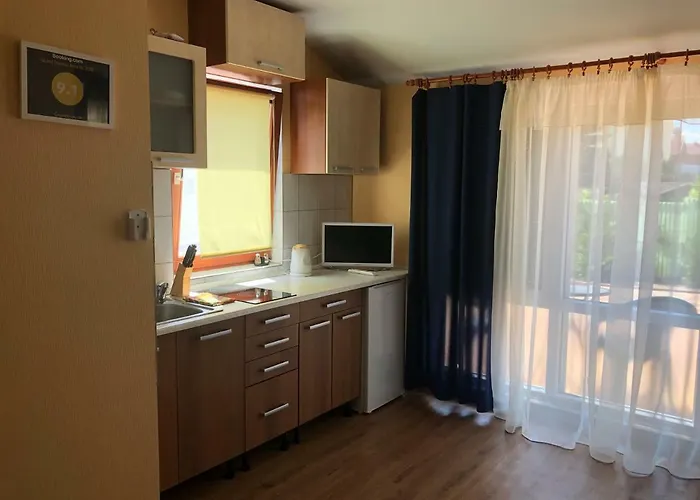 招待所 Guesthouse